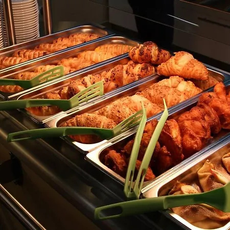 Sport Ii Chodakowska אכסניה